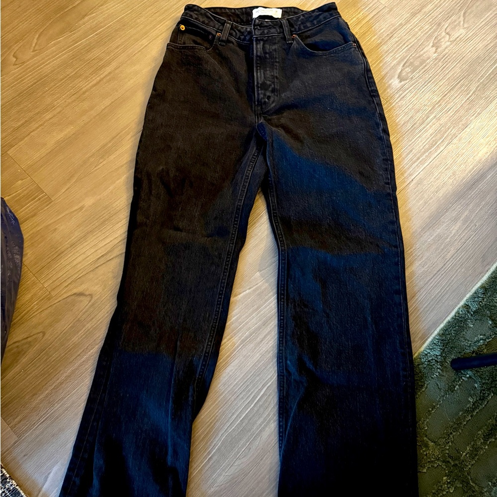 Abercrombie 90’s relaxed Jean High rise size 26 R (2R)